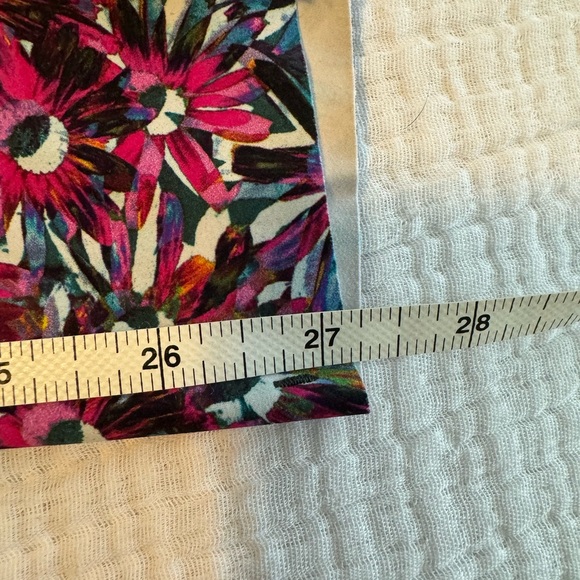 [LULULEMON] Base Pace High-Rise Tight 27” in ‘Floral Electric Multi’ - Picture 11 of 11